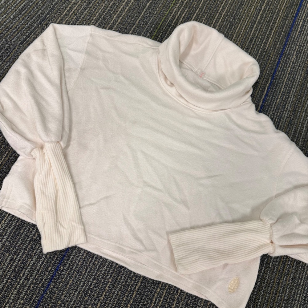 FP Movement Free People Turtleneck Sweatshirt Womens Small Cream Good Cropped